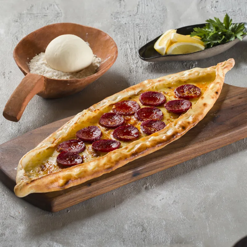 Yarım Sucuklu Pide